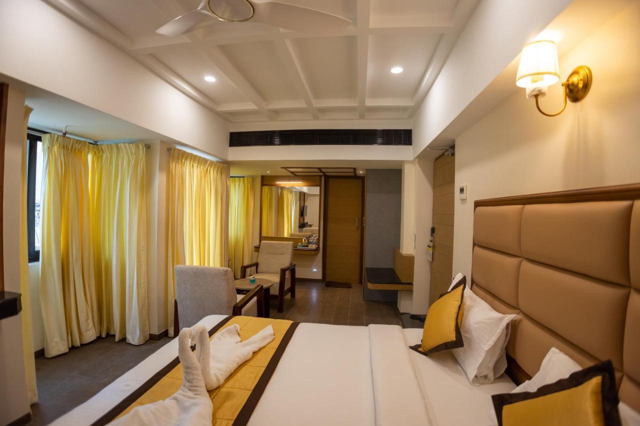 Hotel Grand Sabarees Madurai Exteriör bild